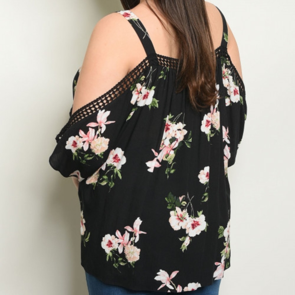 LAST 2! GIRY & FLIRTY OFF SHOULDER FLORAL TOP - Picture 2 of 7